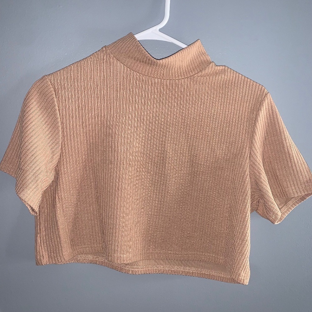 ROMWE Ribbed Crop Top - Picture 2 of 2